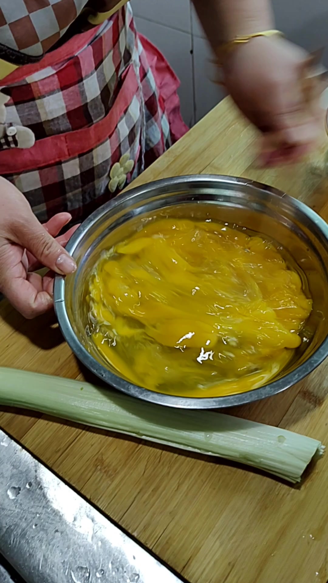 东北肉签子鸡蛋肠