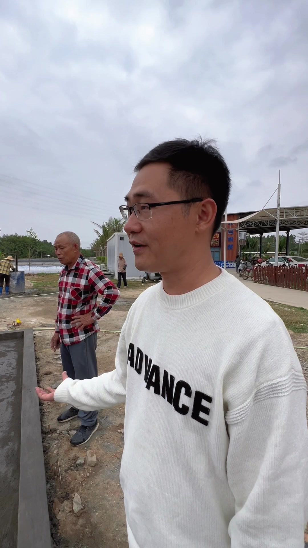 基建狂魔DIY鱼马桶盖,惨遭大翻车!