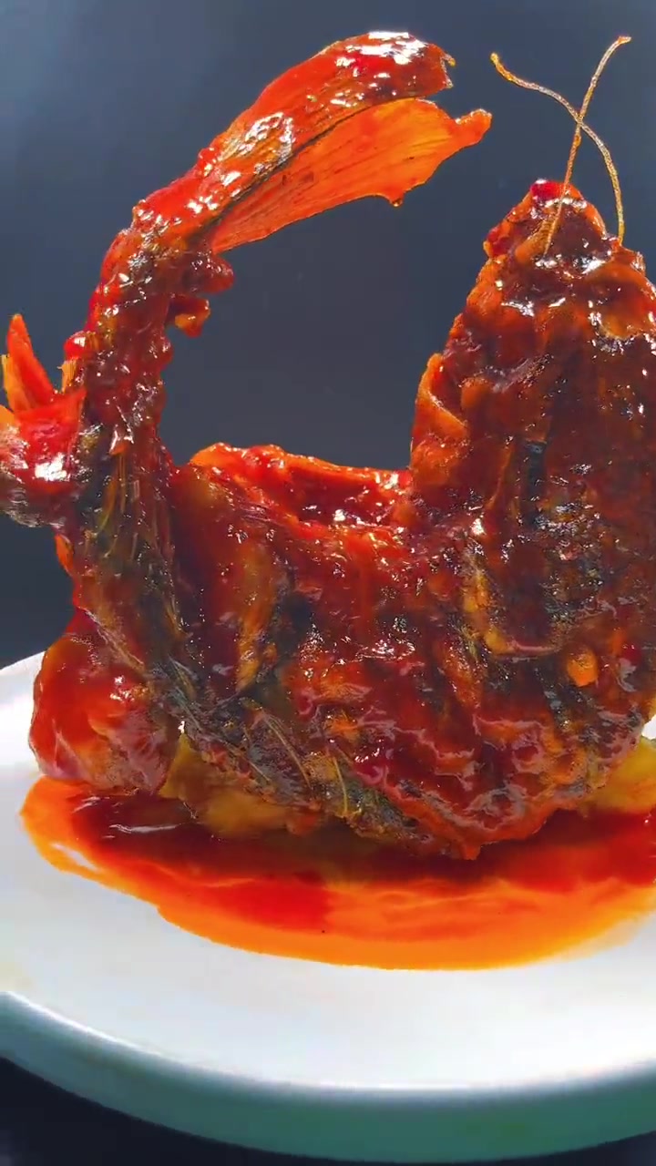 糖醋鱼这样做外酥里嫩 酸汤酥脆!糖醋鱼 糖醋鲤鱼 食尚先生 糖醋汁 鱼的花式做法 +小助手