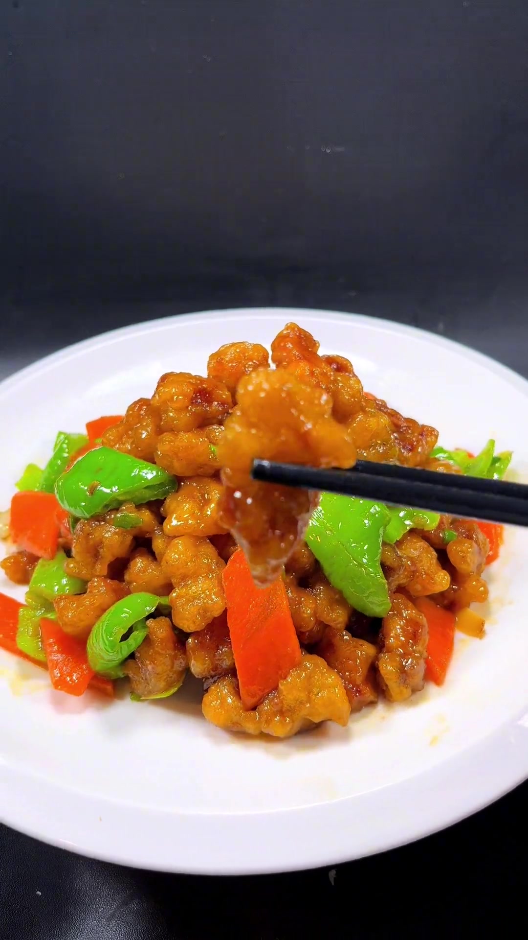 带有美好寓意的年夜饭 溜肉段!你家年夜饭必吃什么 食尚先生 溜肉段 猪肉的神仙吃法 东北菜