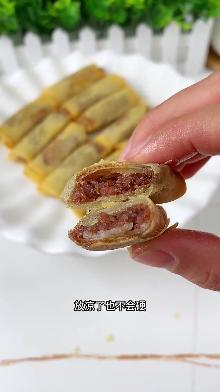 过年真的少不了这个炸春卷,寓意着春天快要到来了,外酥里嫩超好吃 春卷 炸春卷 外酥里嫩 除
