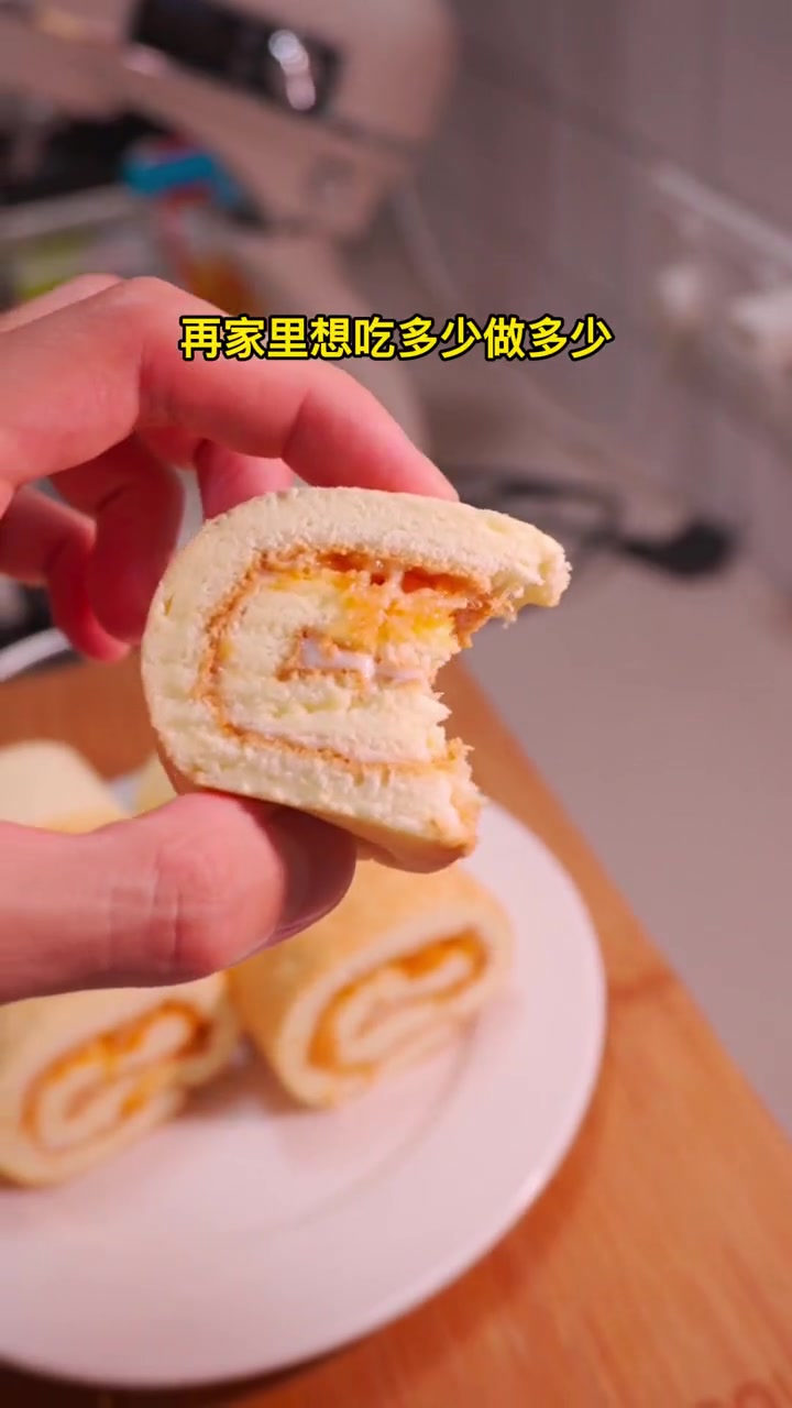 面包店受欢迎的肉松蛋糕卷,好吃不翻车 蛋糕卷制作 肉松蛋卷