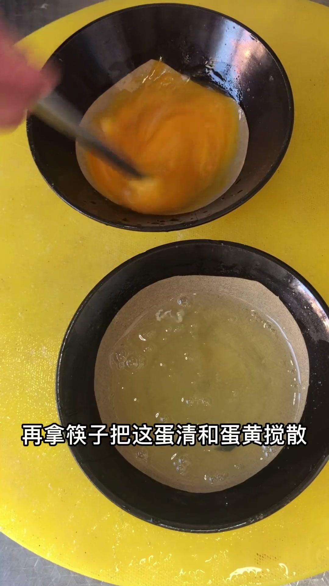 蛋炒饭你是先炒鸡蛋还是先炒米饭,好多人搞不清楚,今天给大家分享正确的做法!黄金蛋炒饭 炒饭