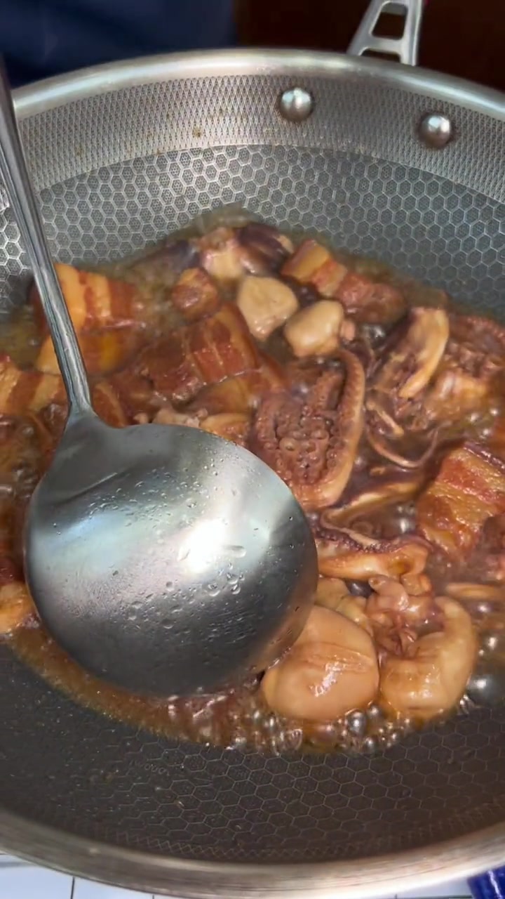 周末快给家里人露一手吧,鲜甜软糯的 八爪鱼红烧肉 记得像我这么做,就一个毛病,费饭!一起学