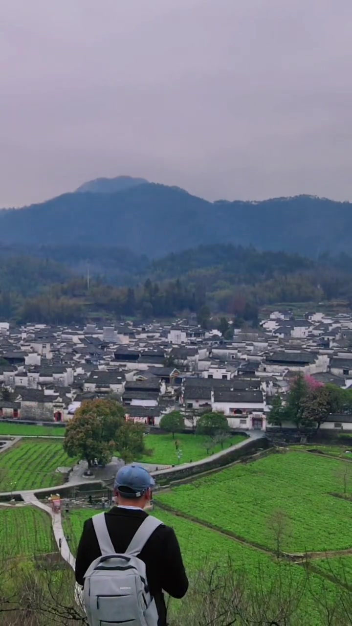 第8集|在安徽黄山南麓有一个始建于北宋时期的西递古村落,村庄四面环山,溪水穿村而过,青山绿