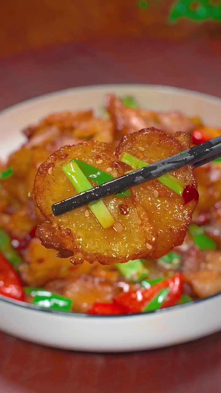 以后想吃干锅土豆片儿,就像我这样做,不用油炸,不焯水做法特别简单 干锅土豆片 土豆的神仙吃