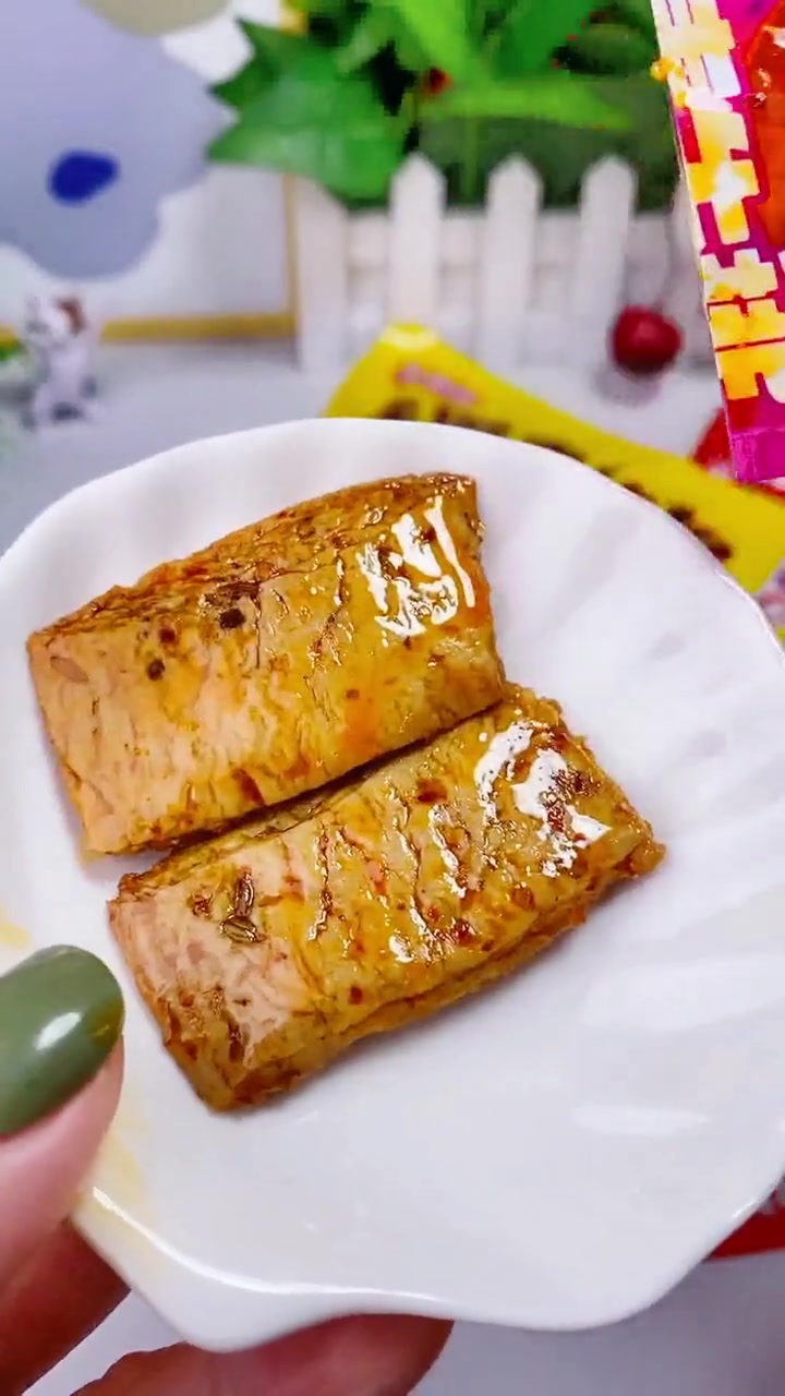 金磨坊手撕素牛排素肉居家解馋辣味休闲零食 手撕素肉 手撕素牛排 零食推荐 豆制品素肉 追剧