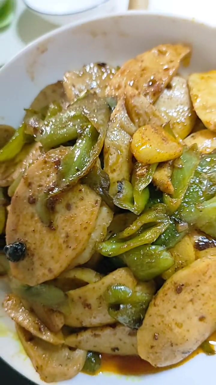 这个菜我可以吃下三碗饭 简单美味家常菜做法 日常做饭分享 潮汕肉饼的家常做法
