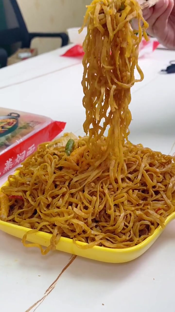 懒人焖面,不爱吃面的一定不能错过 为了贴秋膘可以有多努力 速食美食 吃货必备 生活就是一碗