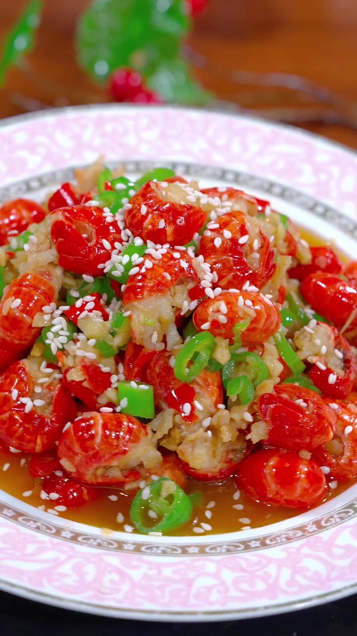 小龙虾尾怎么做好吃,今天这个蒜香味的可不能错过 小龙虾尾 蒜泥小龙虾