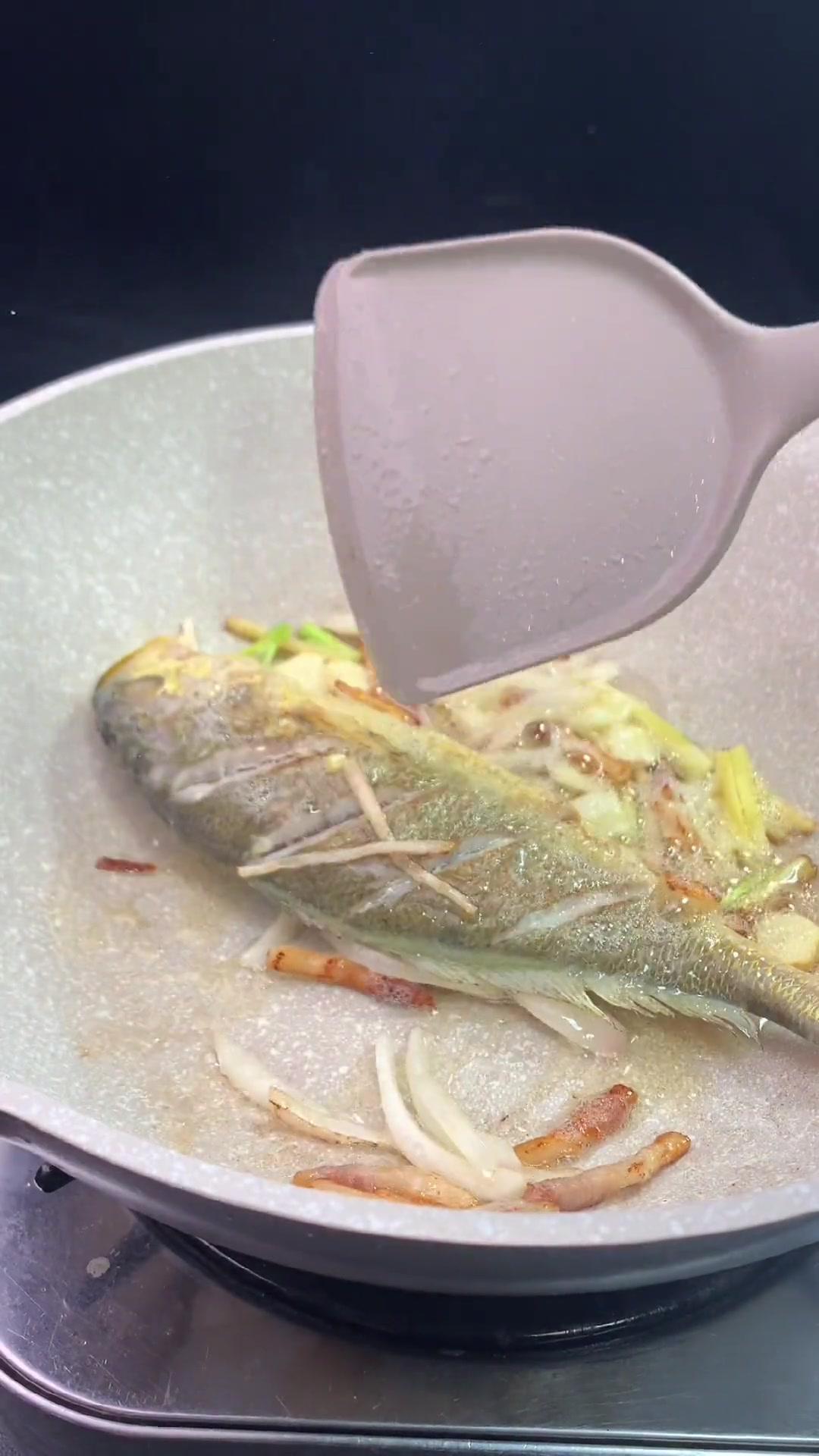 年糕这么烧保证你连吃半个月 美食教程 家常菜 妈呀太香了