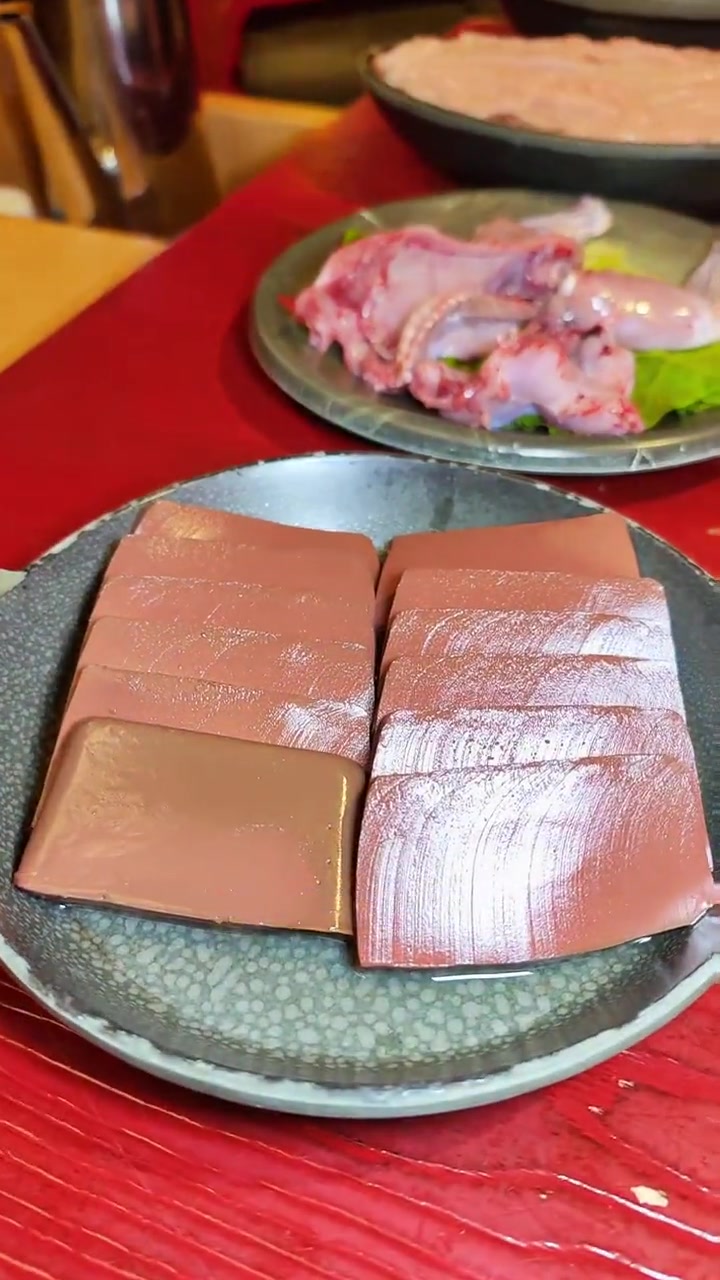 四川火锅还得是吃谭鸭血,锅底香品质好!谭鸭血老火锅 薅羊毛的快乐 味道好极了 火锅