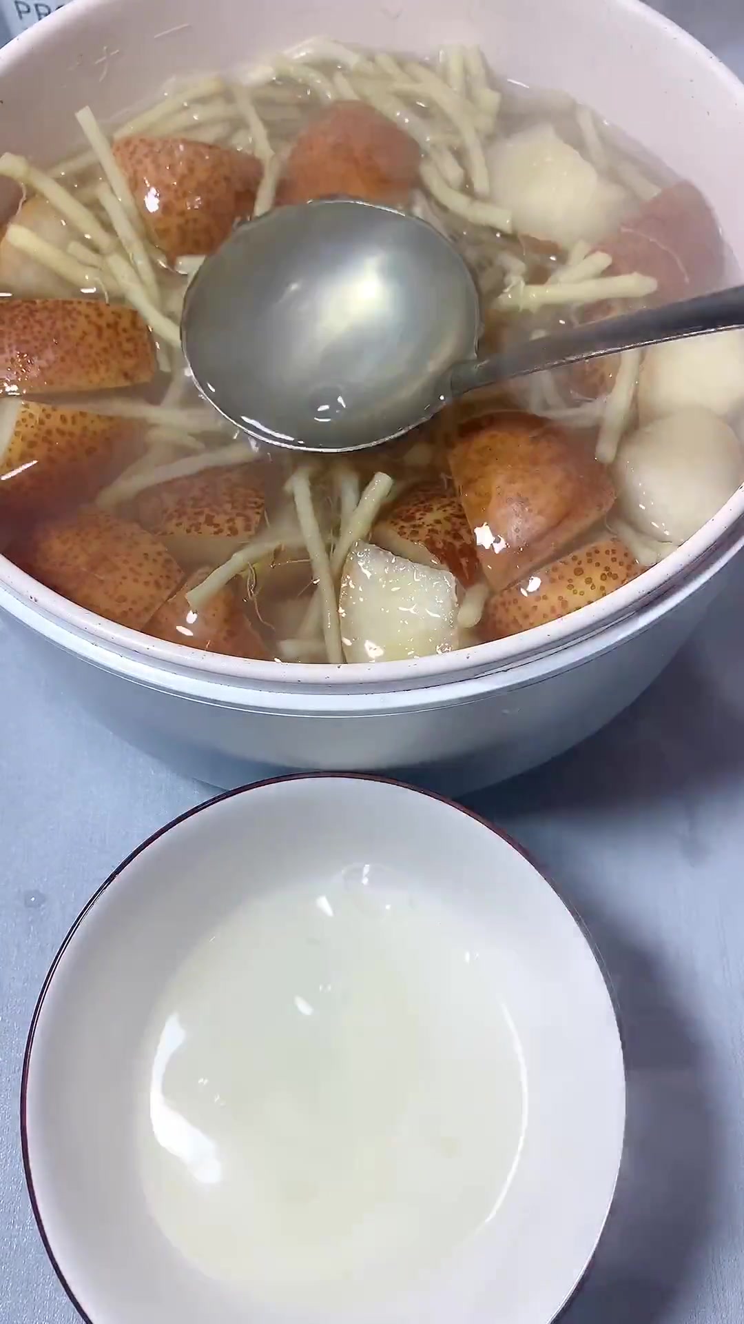 鱼腥草简单就是神一般的存在,简单食材小成本大作用,学会运用它,让你关键时刻不慌张 煲汤 食
