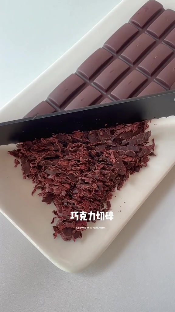 清凉夏日自制薄荷巧克力冰淇淋!