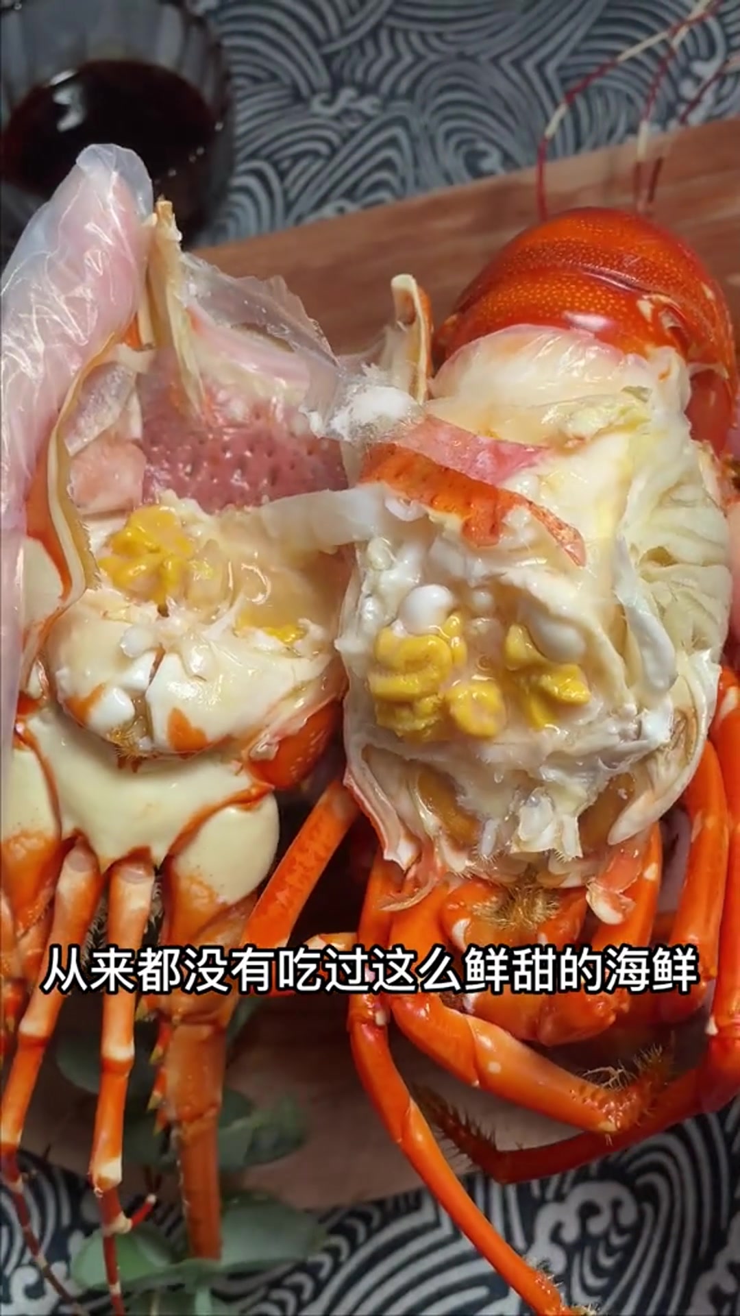 白灼或者清蒸,是最能体现食材的新鲜了,不过蘸料也很重要