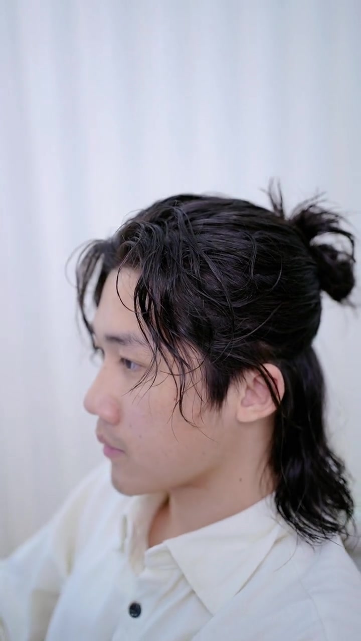 男生长发烫发 以及扎发 留长发的男生进来看 好打理的烫发发型推荐 广州发型设计 男士发型设