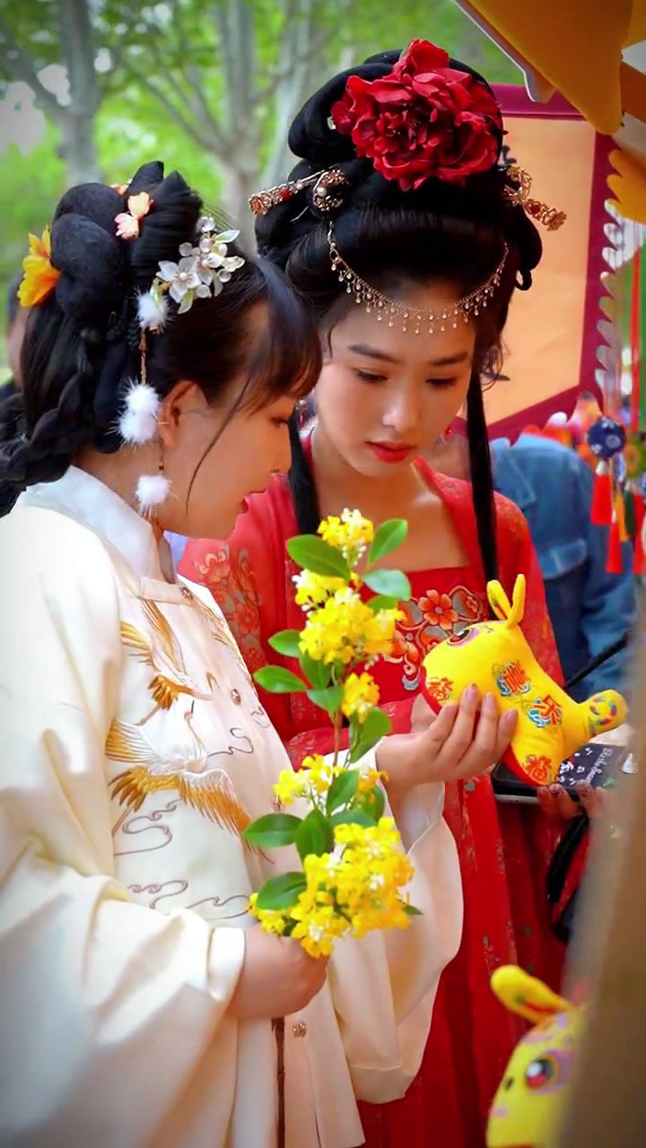 东方十二花神,惊艳亮相黄河大集!你心动了吗?