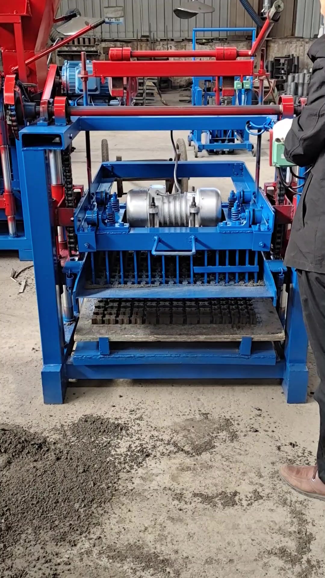 空心砖标砖面包砖设备小型移动式制砖机