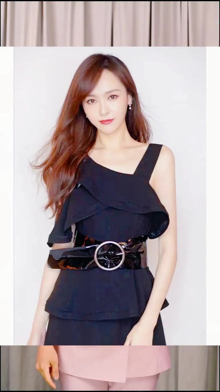 瓜子脸,用发型修饰额头,如果下巴太尖,用卷发修饰下巴