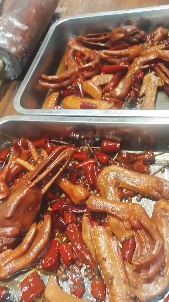 周黑鸭卤菜技术培训学校哪里好?专业卤菜技术培训班哪家好?