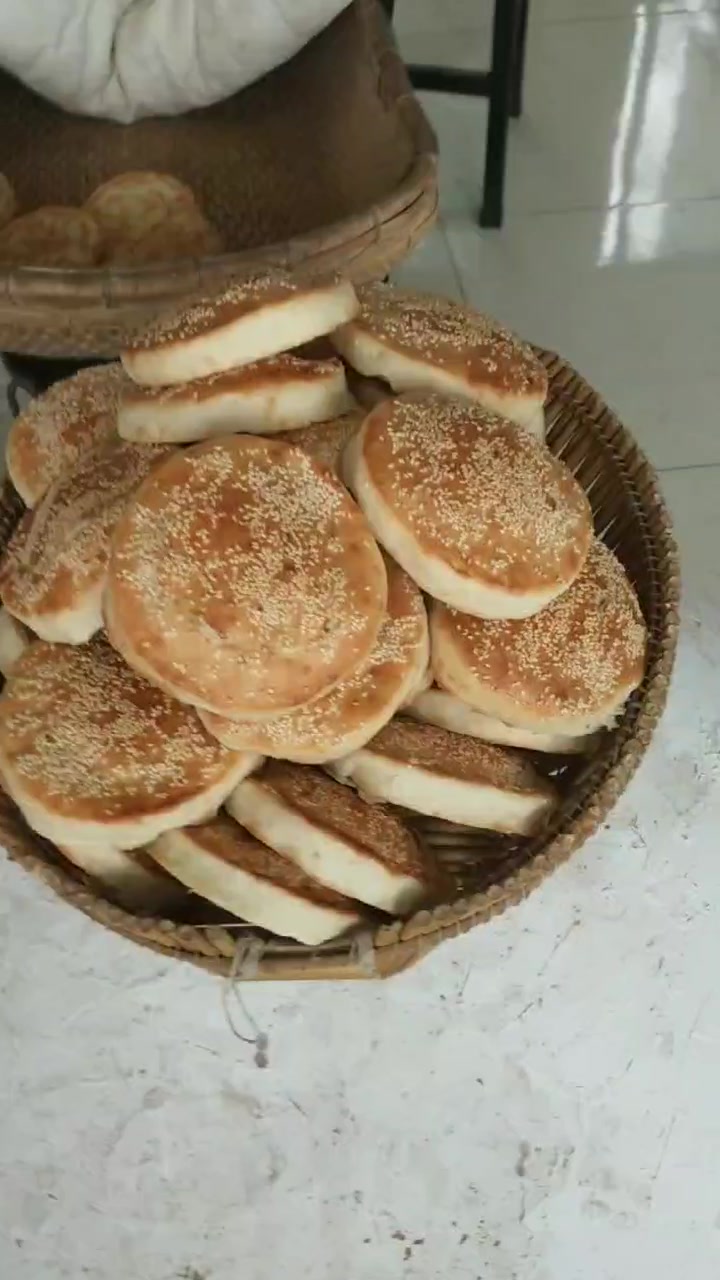 铁板烧饼来啦!五香烧饼糖烧饼豆沙烧饼
