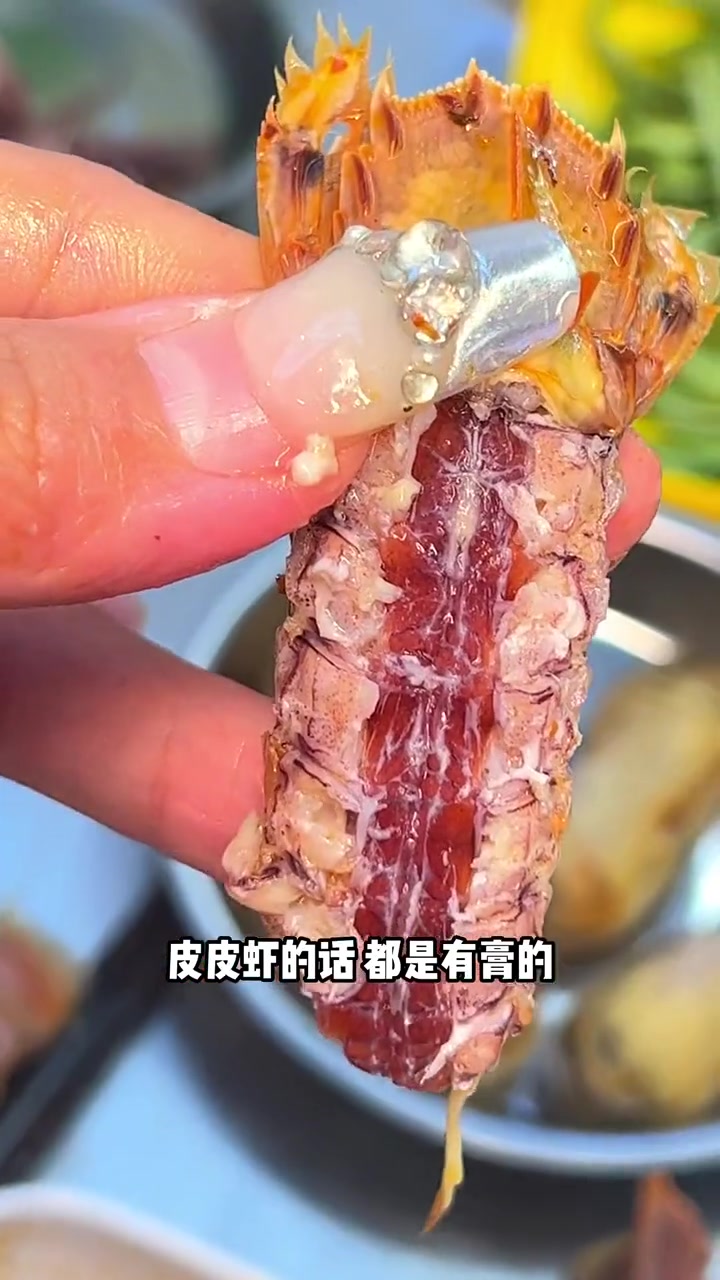 不敢相信!这是人均几十就能吃到的海鲜火锅 集市的价格 高端的品质 上百种食材任君挑选!为五