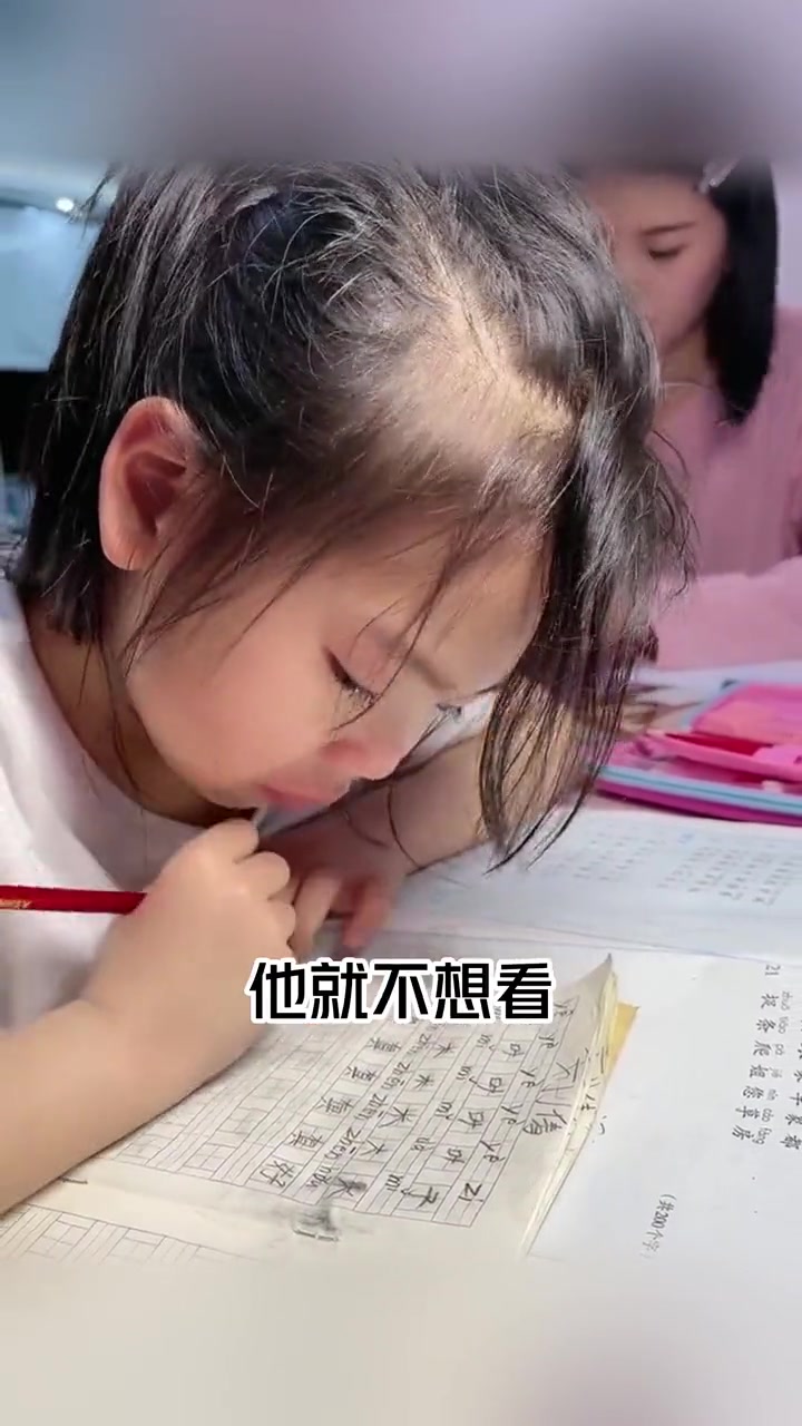 宝宝看动画还能学英语、绘画,练口才背古诗 看动画学英语 早教 育儿 父母必看 小朋友都爱看