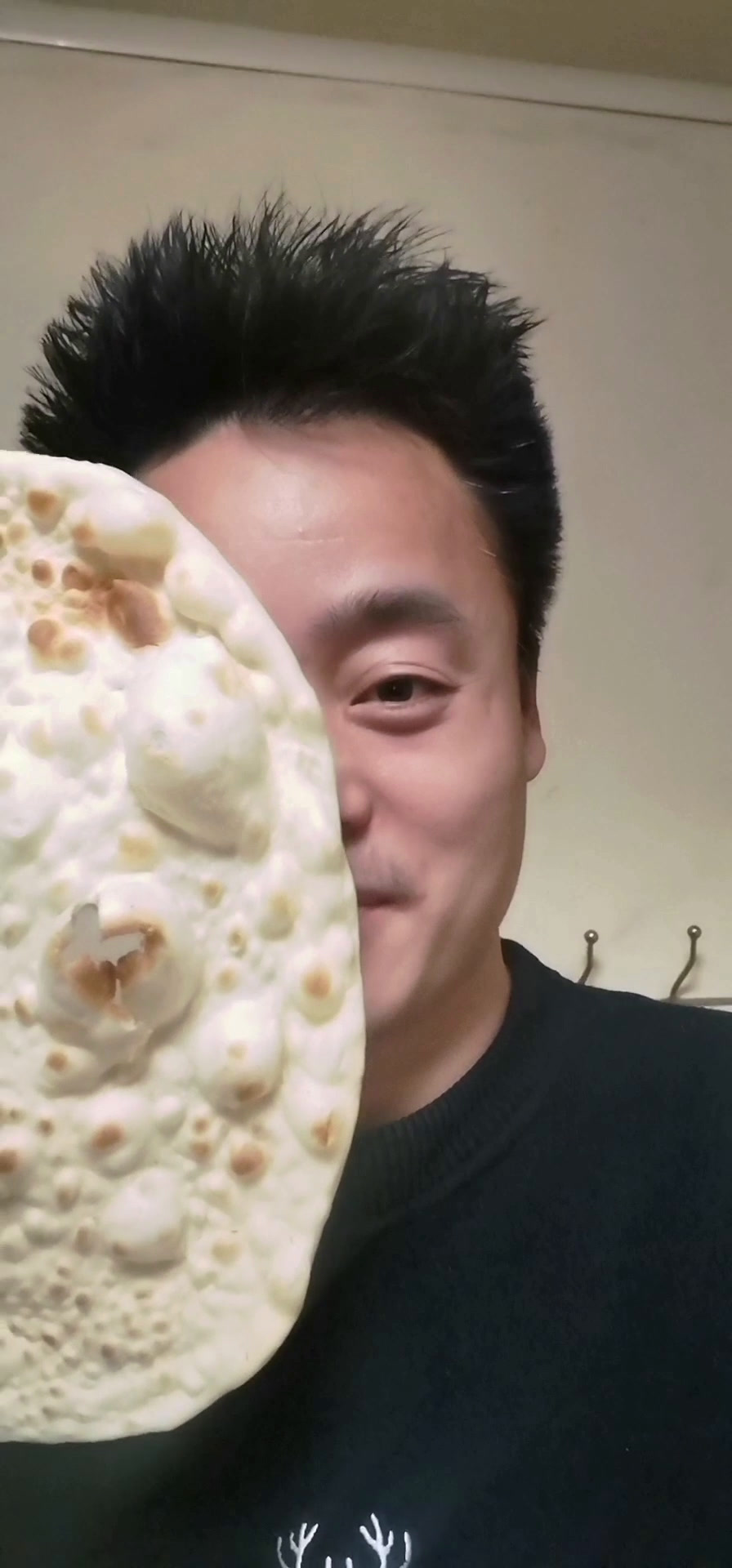 比脸还大的枣庄大烧饼,一顿你能吃几个?