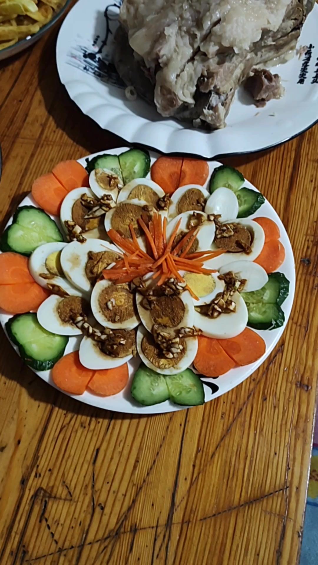 拆骨肉+花样鸡蛋拼盘