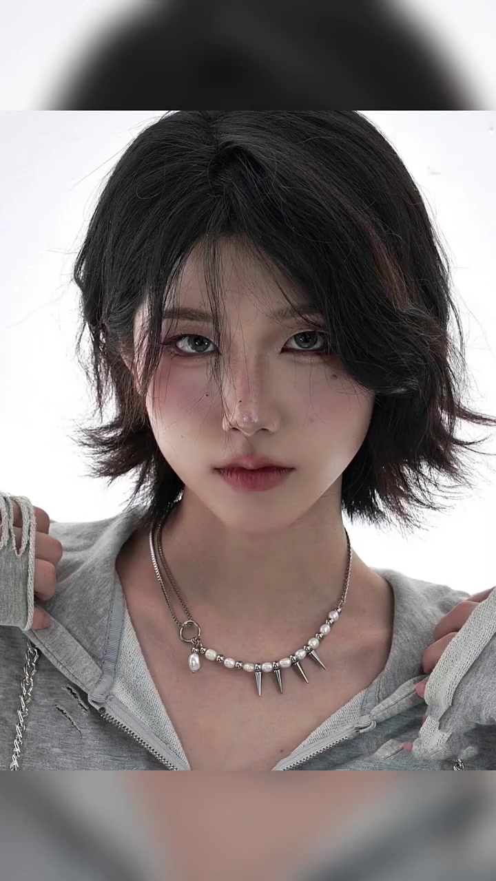 三款酷酷女生短发,让你姐妹剪,如果你不知道自己适合什么发型看脸型帮你识别设计