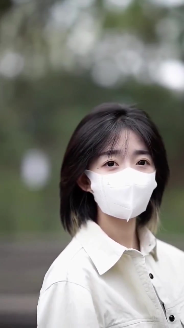 女生秋季可以尝试的三款中短发,可甜可酷