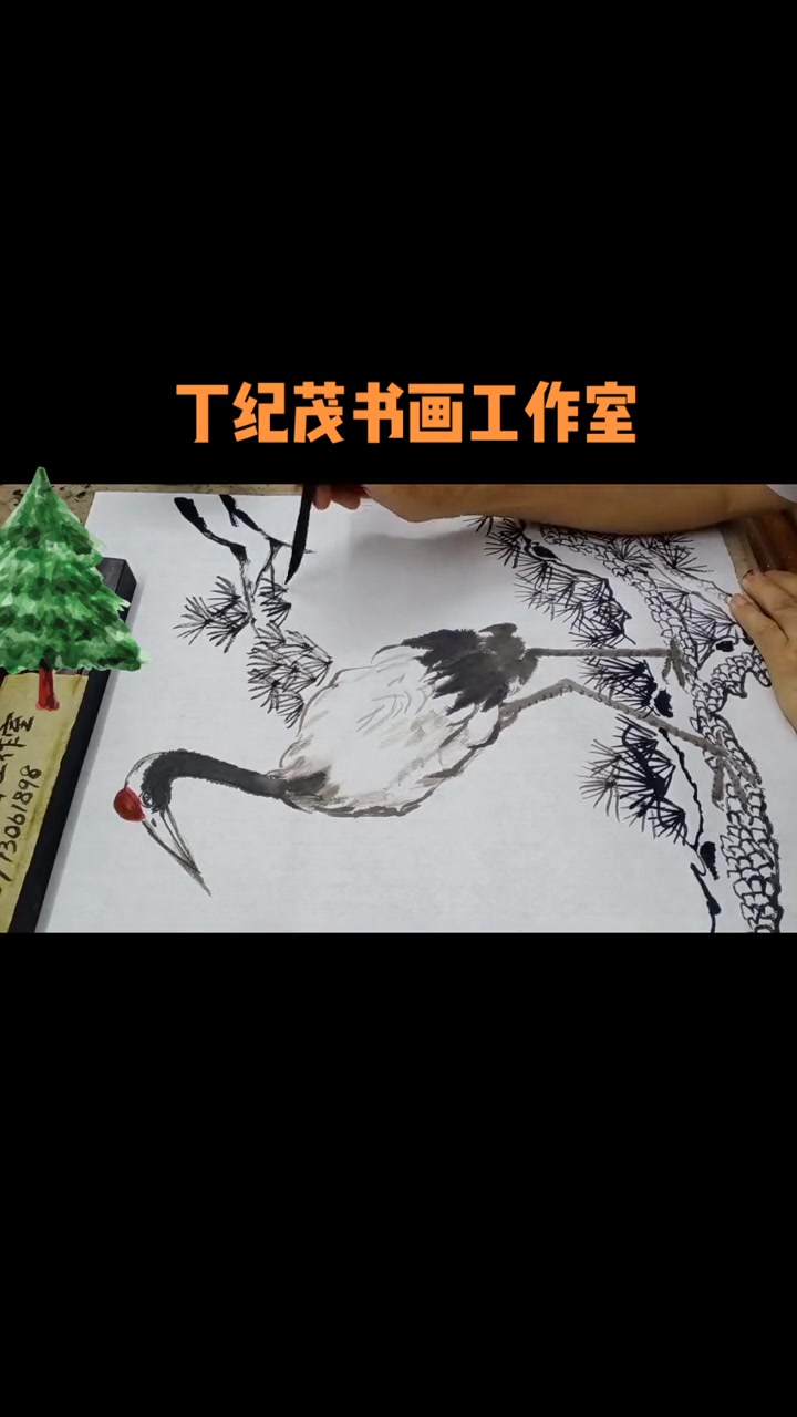 上热门 松鹤延年则寓延年益寿或为志节清高之意。松树代表了坚强不屈,能象征一些顽强向上、坚毅