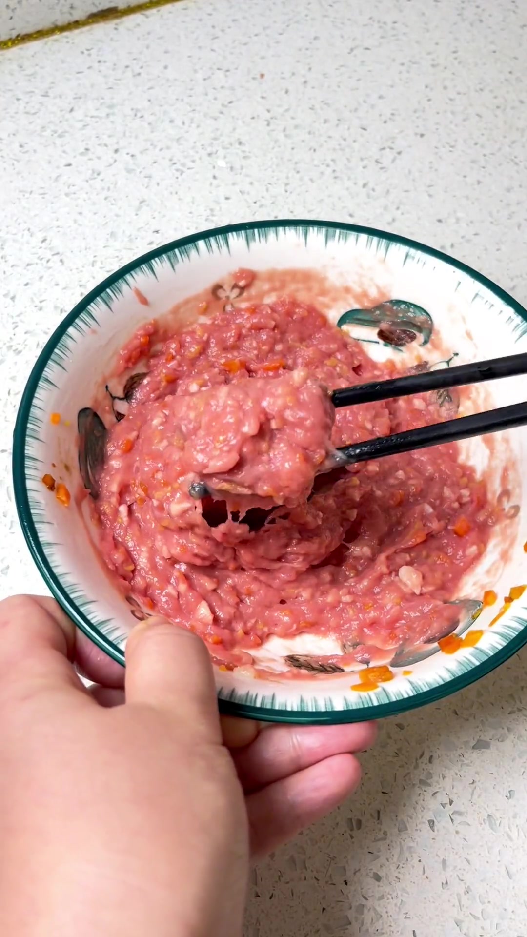 第1集|牛肉含铁丰富,元宝有贫血那会儿就经常吃这个牛肉时蔬小混沌,汤鲜肉嫩,一口一个,特别