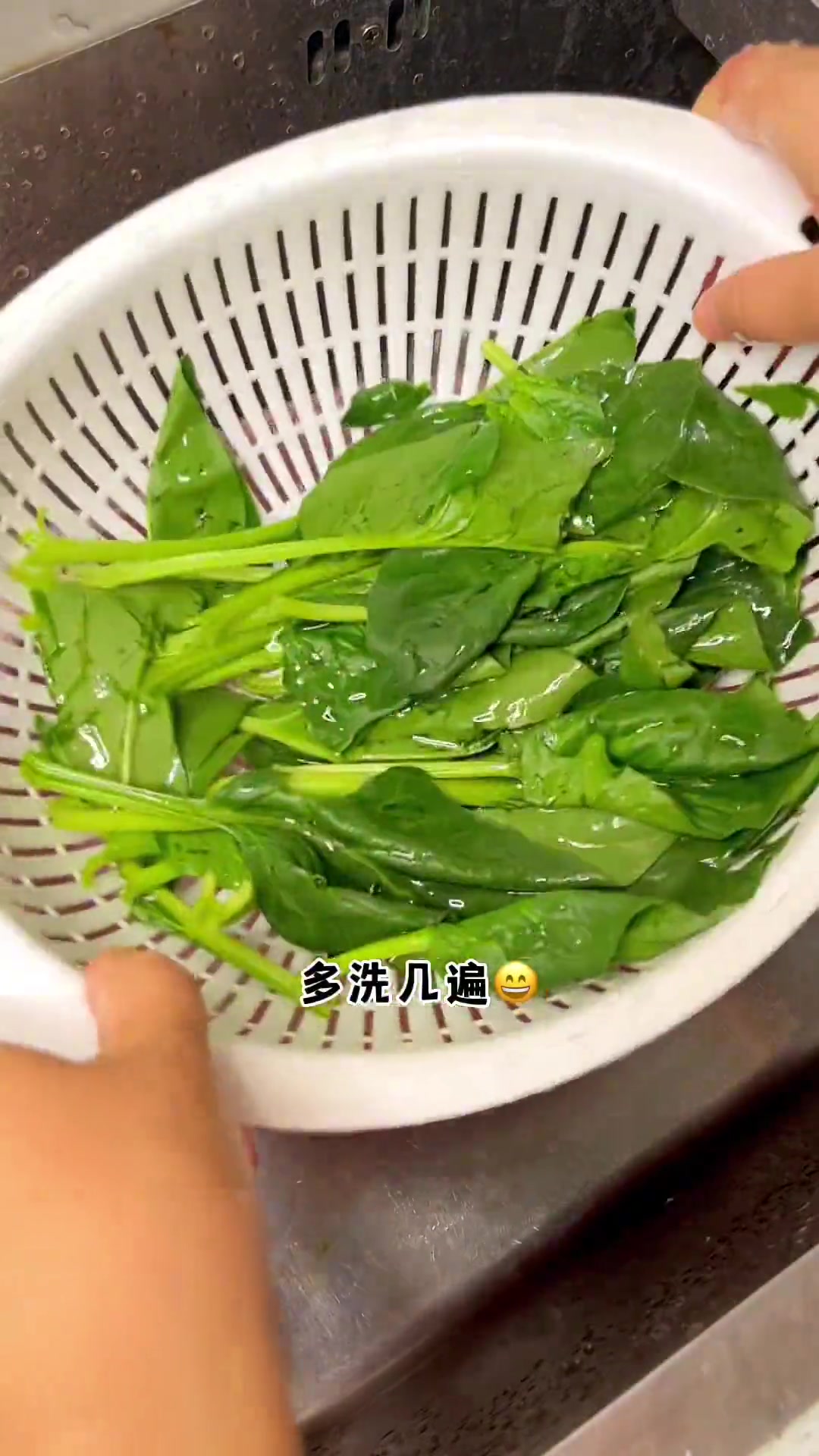 第93集|1岁+宝宝早餐不重样,今天吃补tie补丐的菠菜鸡蛋饼和香甜可口的红豆沙牛乳,元宝
