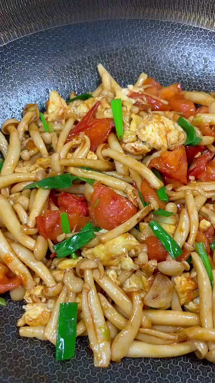 白玉菇炒鸡蛋!立夏浅尝一口夏天 食尚先生 白玉菇炒鸡蛋 鸡蛋的神仙吃法 白玉菇的做法 +小