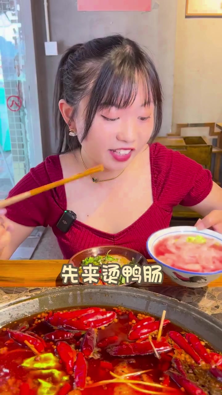 美食冷知识|火锅中最受喜爱的鸭肠也有忌口之处,你了解吗?