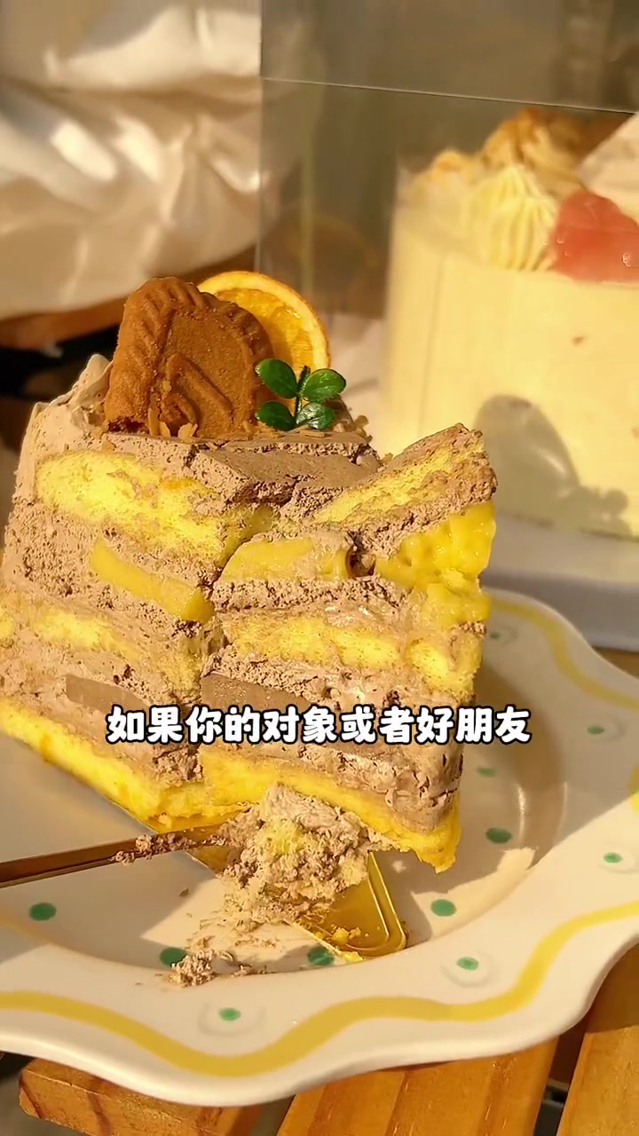 生日也可以吃到多口味蛋糕了!就很适合我这种每个味道都想尝尝的 女神节蛋糕款式推荐 这个蛋糕