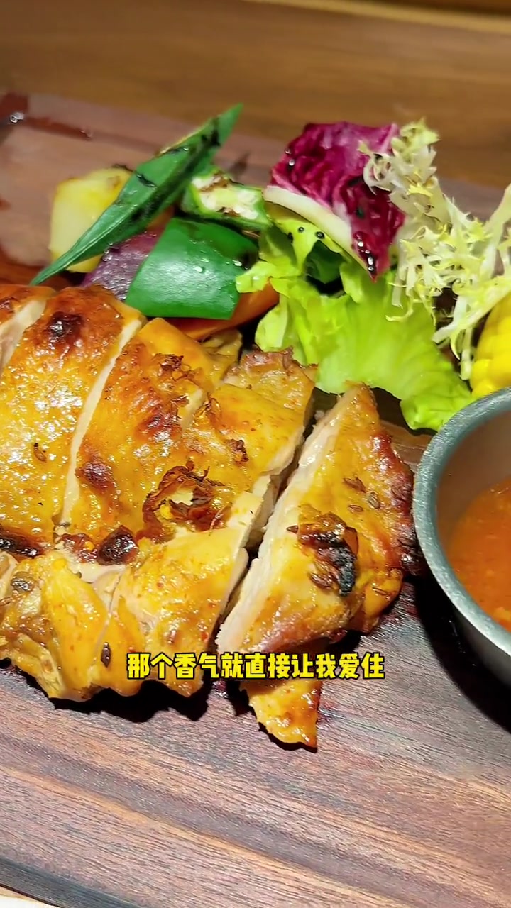圣诞节快到了,是时候选一家浪漫的餐厅准备约会了,他们家菜品环境都挺????️,快发给你对象看???? 