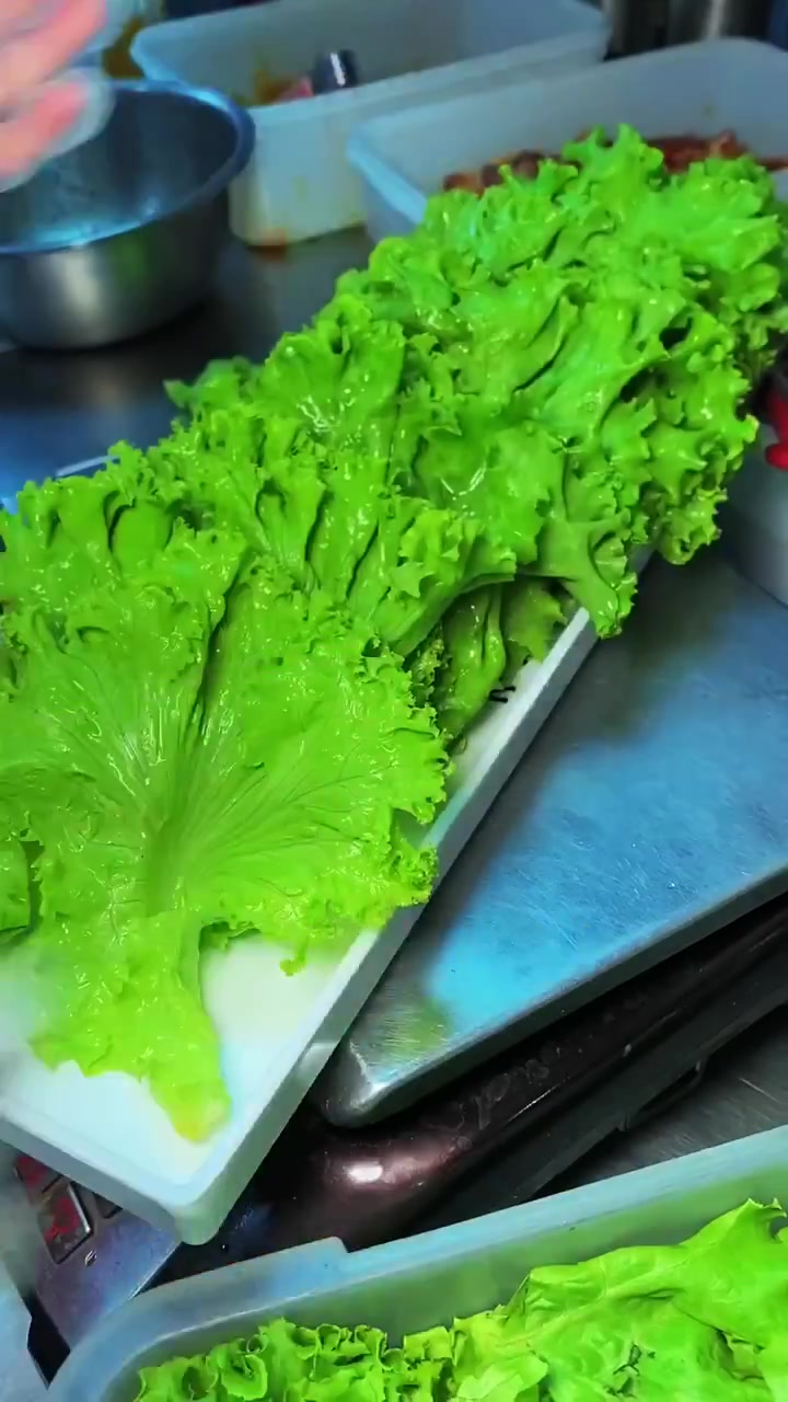 鲜一烤肉(沈北店) 菜品多样,摆盘精致,口感鲜嫩,来老字号准没错!