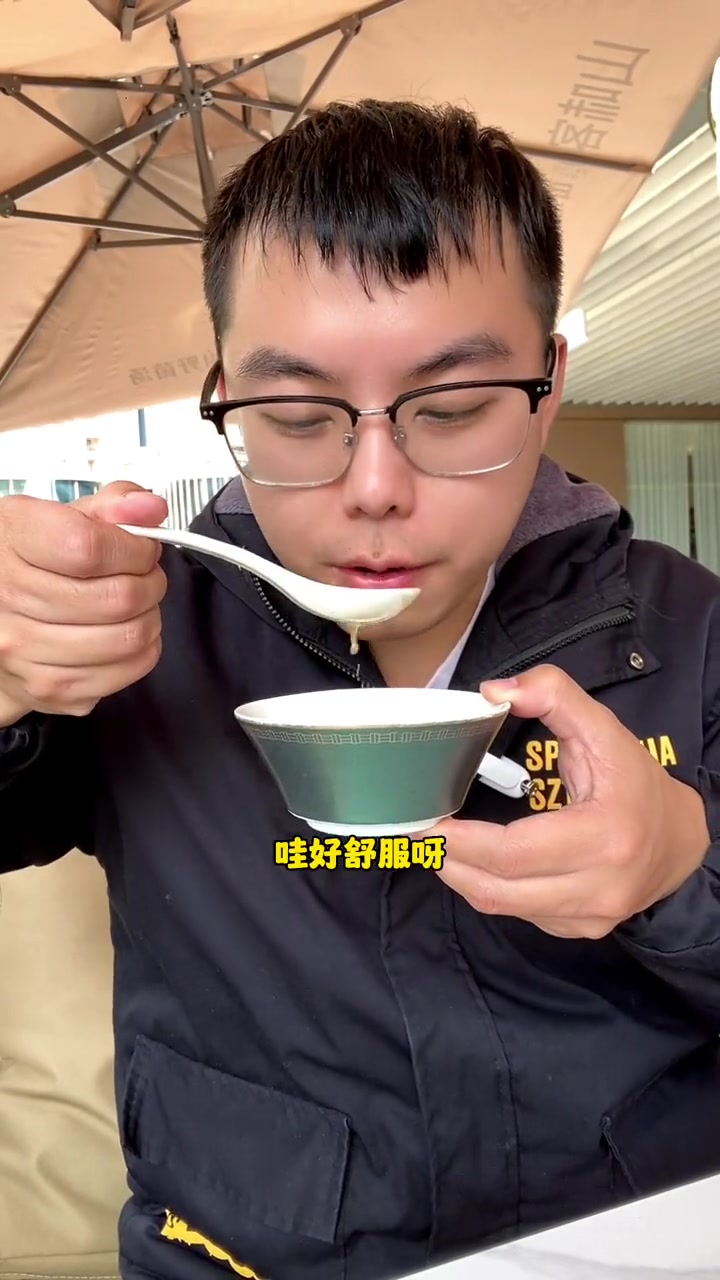 不用去云南就能吃到美味菌汤锅的好地方来啦!就在金童路附近哦!野生菌火锅 菌子火锅 香菌炖鸡