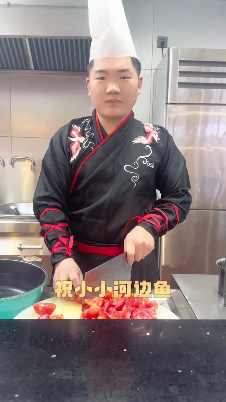 小小河边鱼8岁生日会  郑州十店联庆,邀请您免费吃蛋糕!宠粉狂欢,储值双倍送,还能抽大奖!
