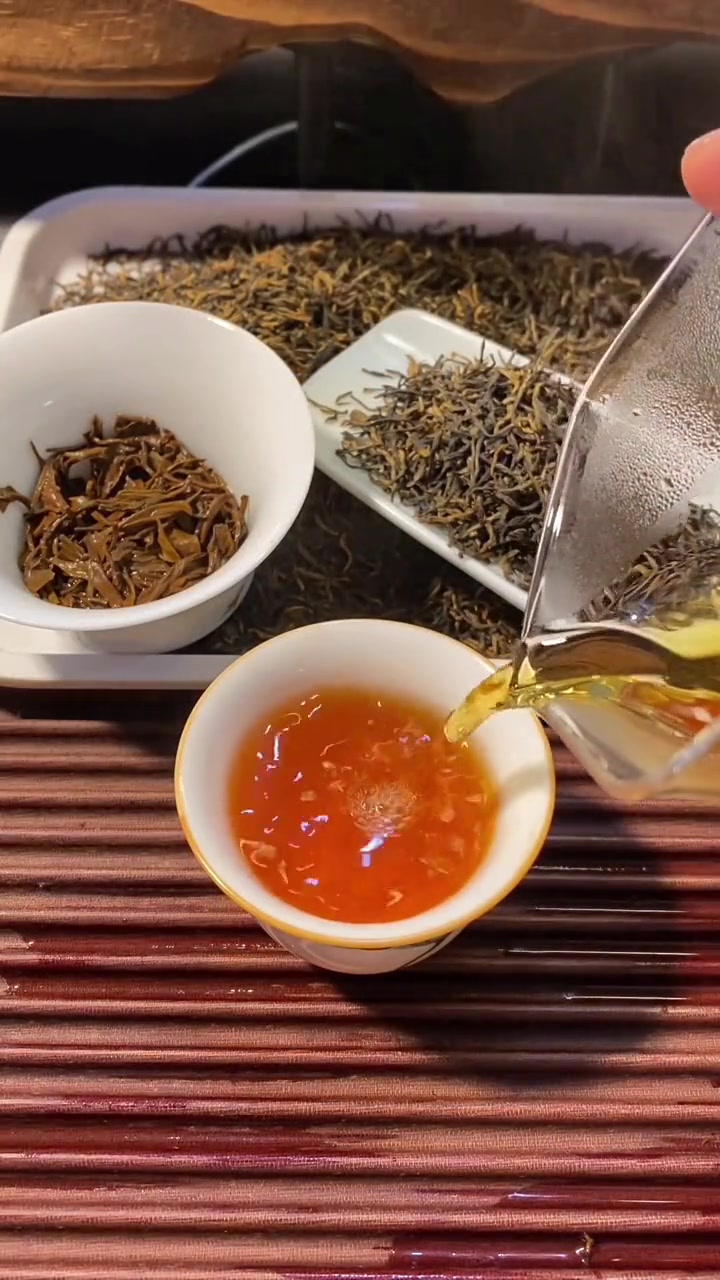 清雨茶业 口粮茶推荐 金骏眉 红茶 正宗武夷山 138一斤2袋,蜜香浓郁耐泡