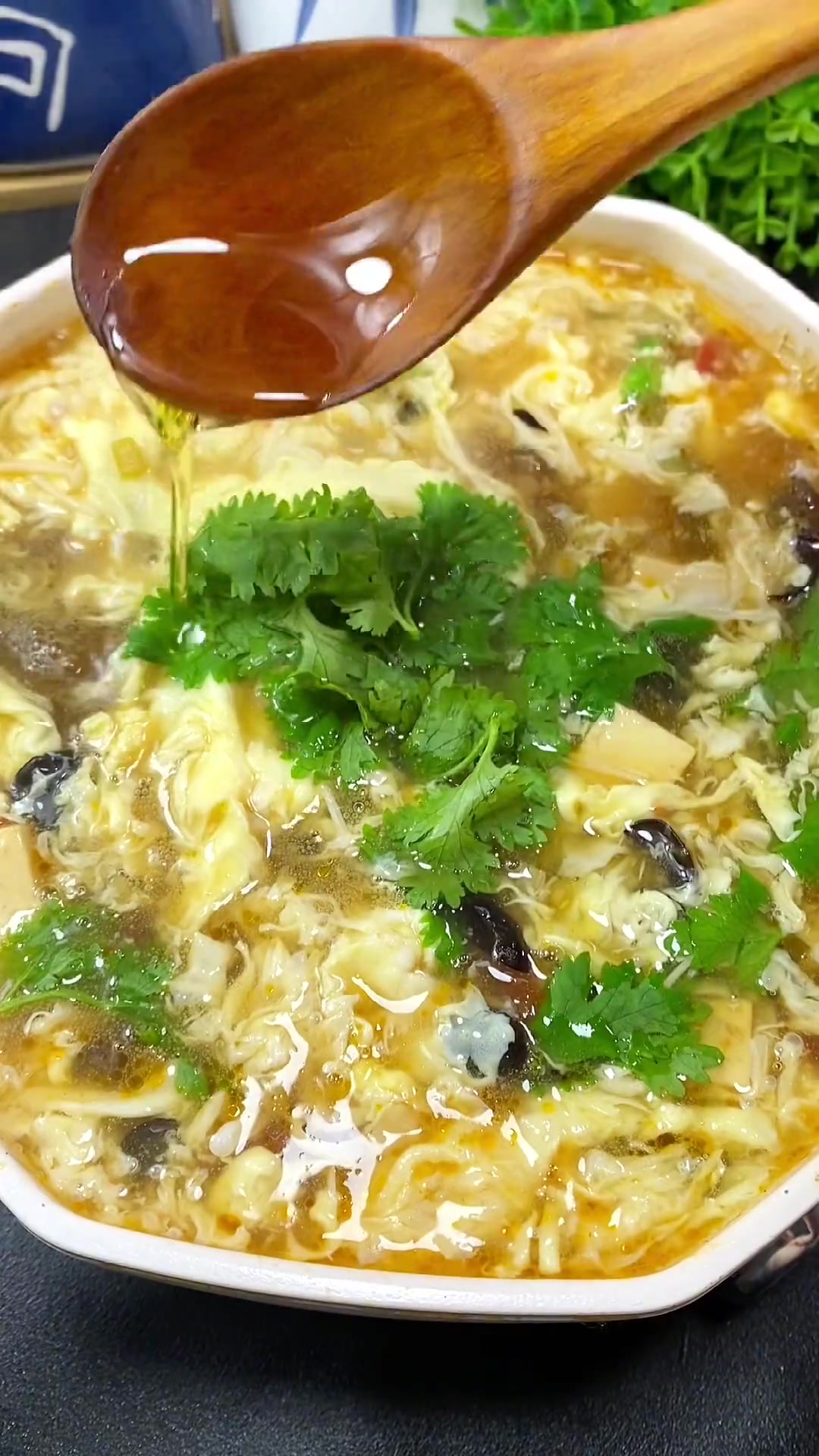 好喝的西红柿酸辣汤,安排起来 美食教程 每日美食分享