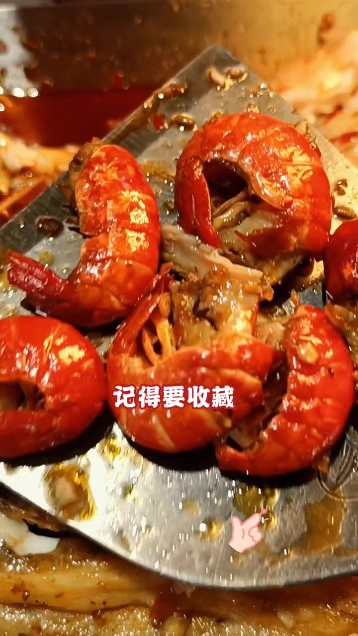 大连美食旅游攻略 如果在大连,想找个适合约会的餐厅小聚一下,千子脆皮烤鱼带小龙虾烤鱼套餐,