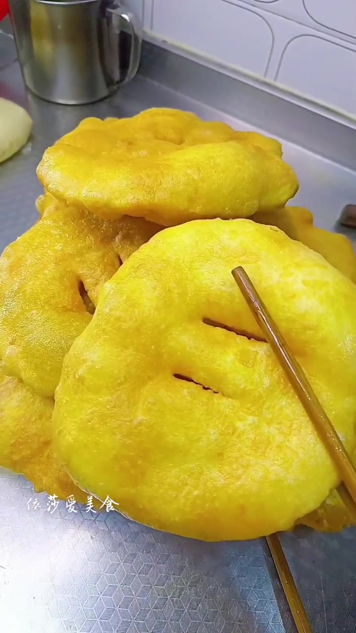 分享脆皮小油饼的做法 家常小油饼 外酥里嫩 炸油饼
