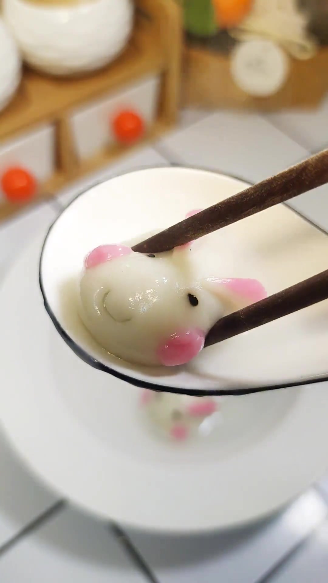 兔子汤圆也太可爱了吧!团团圆圆吃汤圆 可爱又好吃的兔子汤圆赶快做给孩子吃吧 大人小孩都爱吃