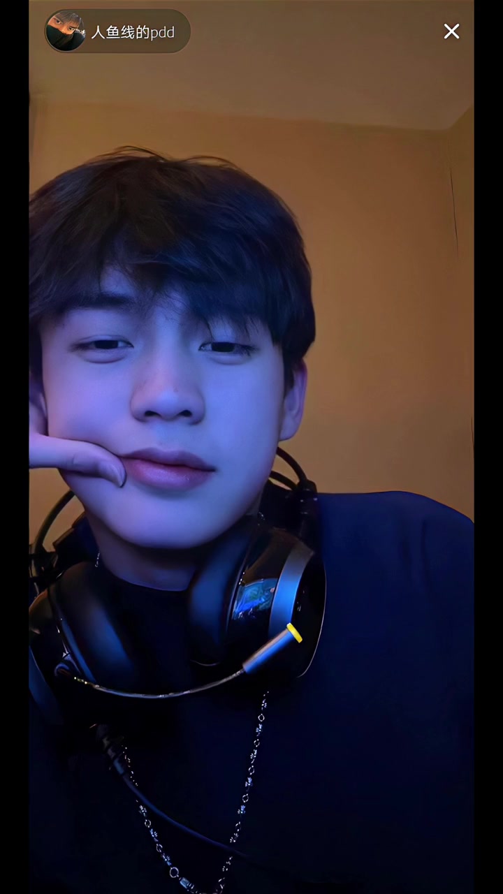 人鱼线是我们的男主角 但余庆伟不是!