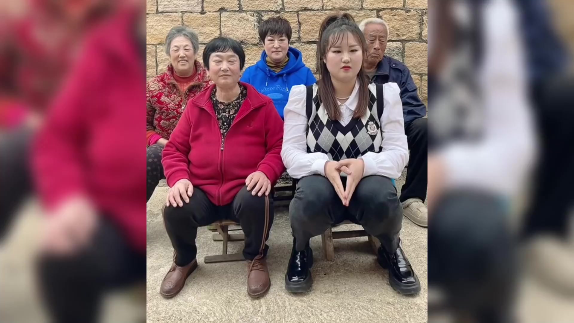 盘点那些绕口令口误爆笑场面,脑子很清醒嘴巴却跟不上,美女尴尬