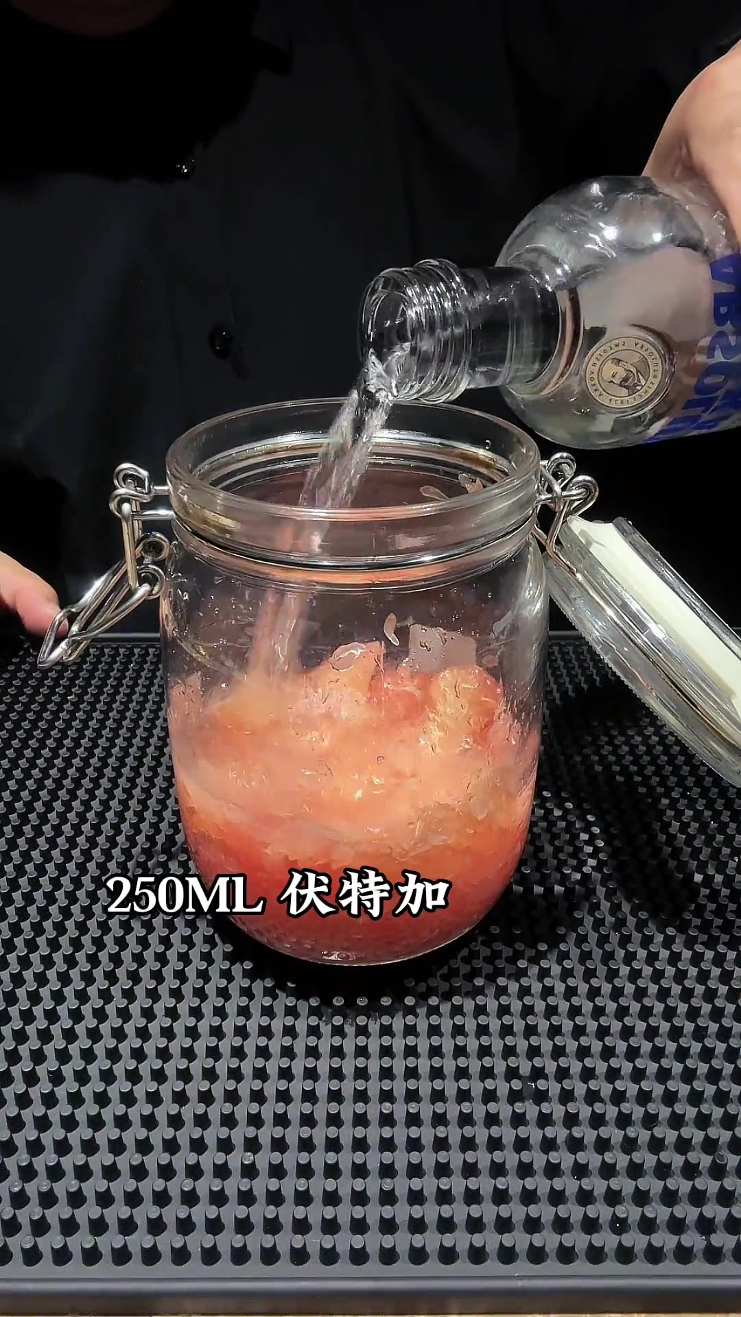 自制柚子酒,做一杯冬日柚子酒 热鸡尾酒 自制柚子酒 蜂蜜柚子茶 +小助手