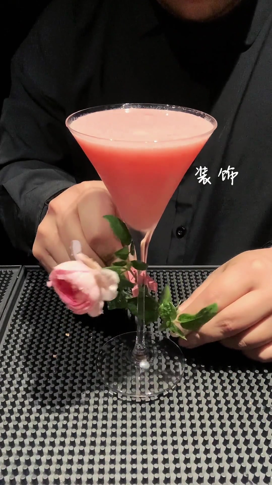 鸡尾酒:红粉佳人(Pink lady)天秤座️女生专属 红粉佳人鸡尾酒 女士鸡尾酒 高颜值